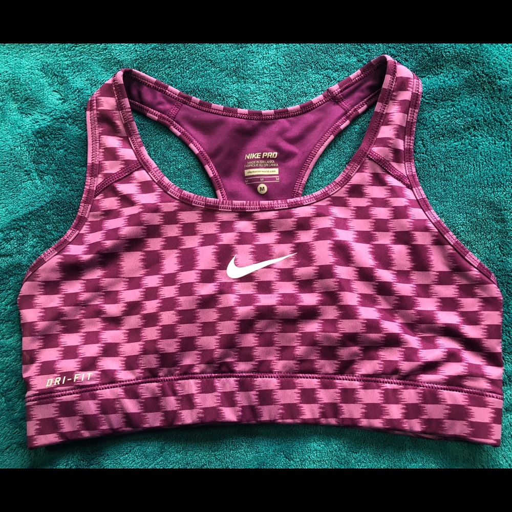 Nike Dri-FIT Sports Bra Size M